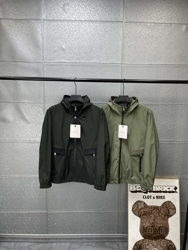 Luxury Moncler Coats Black Breathable Style