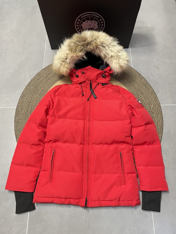 Premium Quality Canada Goose Down Jacket White Polyester Embroidery Luxury