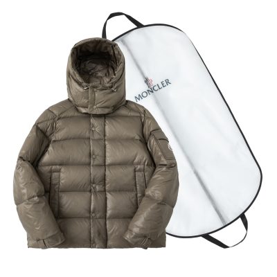 Luxury Moncler Down Jackets White Classic Luxury