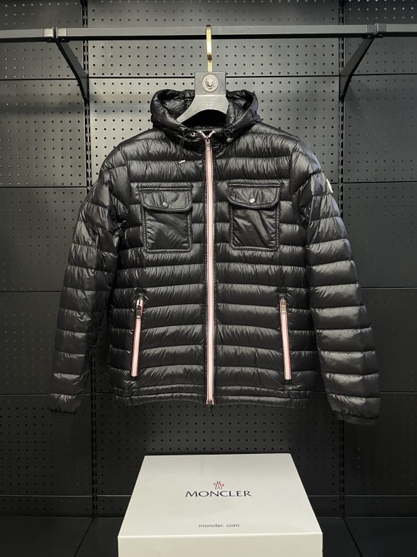 Premium Moncler Coats Black Classic Luxury