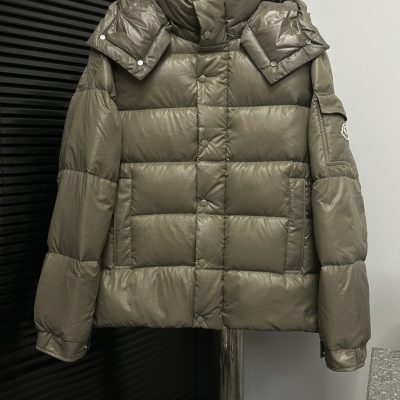 High Quality Moncler Down Jackets Brown Classic Collection