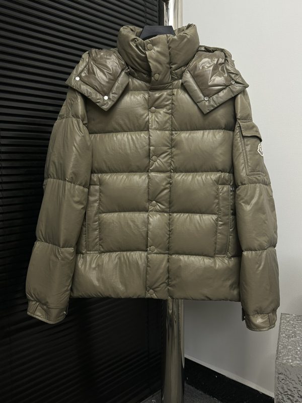 High Quality Moncler Down Jackets Brown Classic Collection