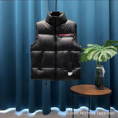 Premium Quality Prada Down Jackets White Breathable Style