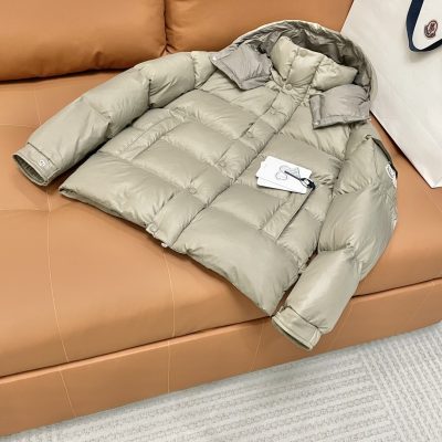 Luxury Moncler Jackets Logo Style