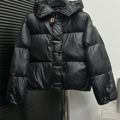 Premium Moncler Jackets Black Collection