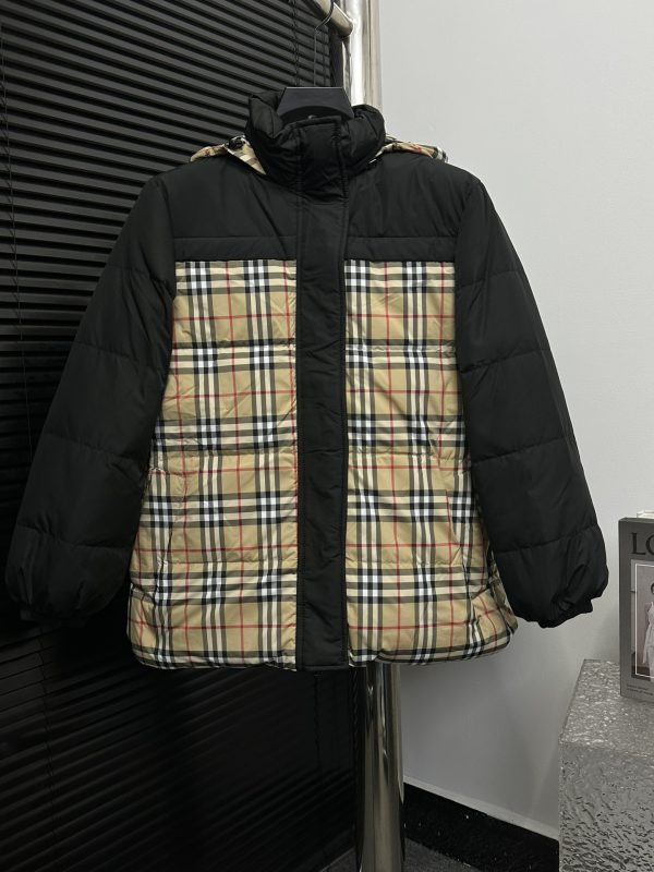 Luxury Burberry Down Jacket White Nylon Classic Collection
