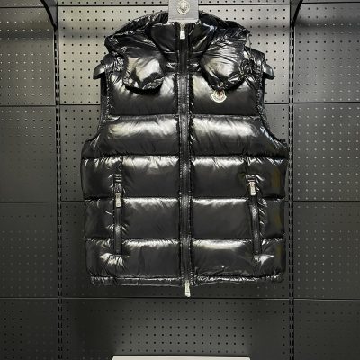 Premium Quality Moncler Jacket Black Classic Style