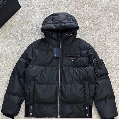 High Quality Prada Down Jacket Black Classic Collection