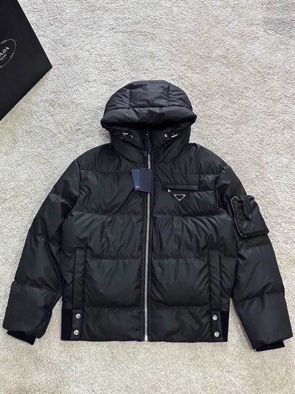 High Quality Prada Down Jacket Black Classic Collection