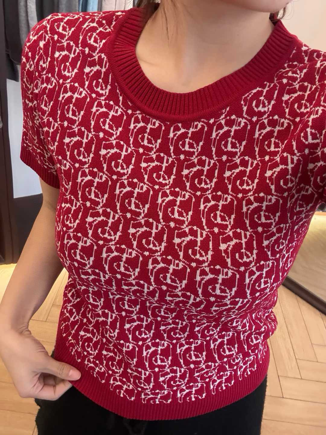 High Quality Burberry Short Sleeves Red Knit Monogram Collection