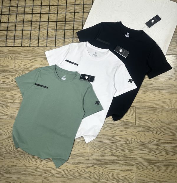 Premium Descente Short Sleeves Black Logo Luxury