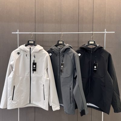 Premium Quality Descente Jackets Black Breathable Collection