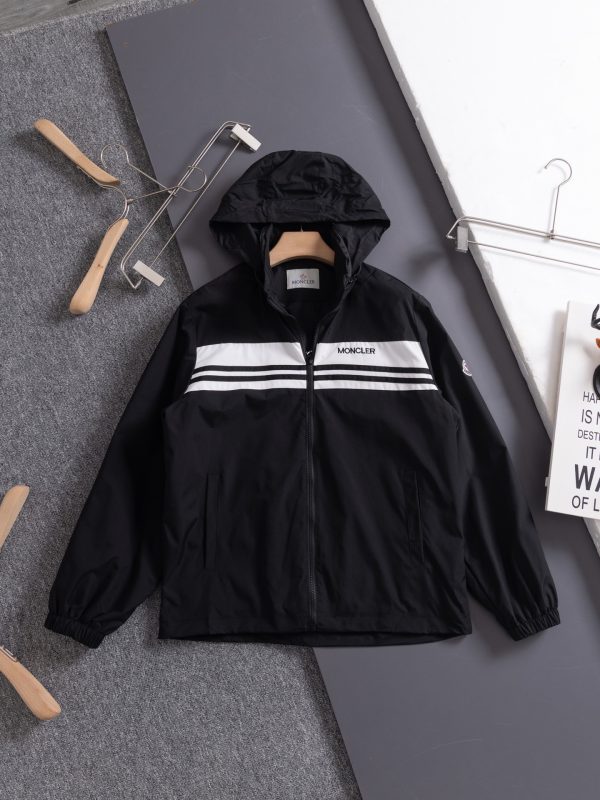 Best Selling Moncler Coat Breathable Collection