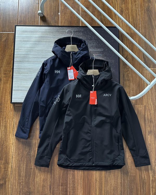 High Quality Helly Hansen Coat Black Urban Luxury