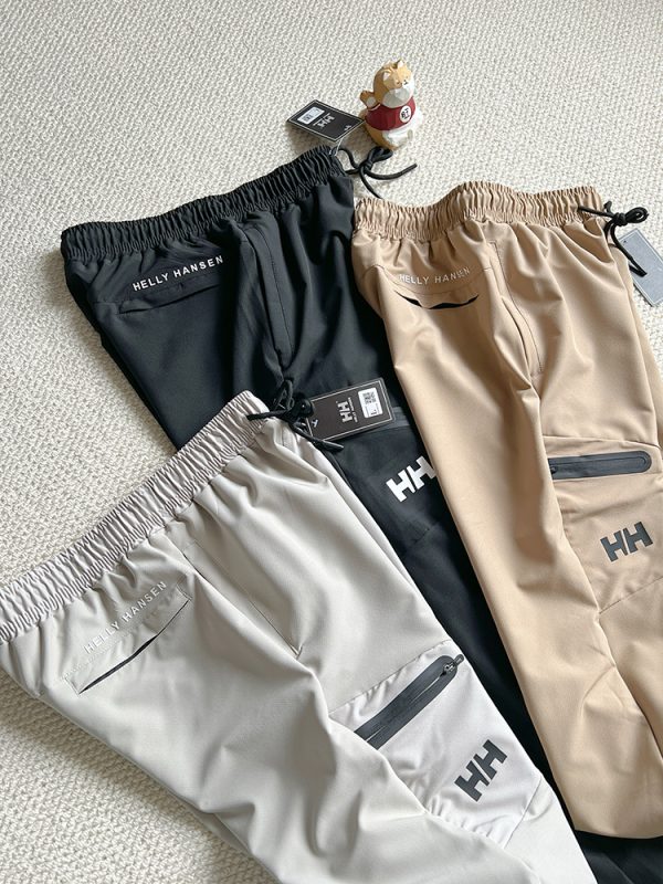 Premium Helly Hansen Trousers Black Retro Collection