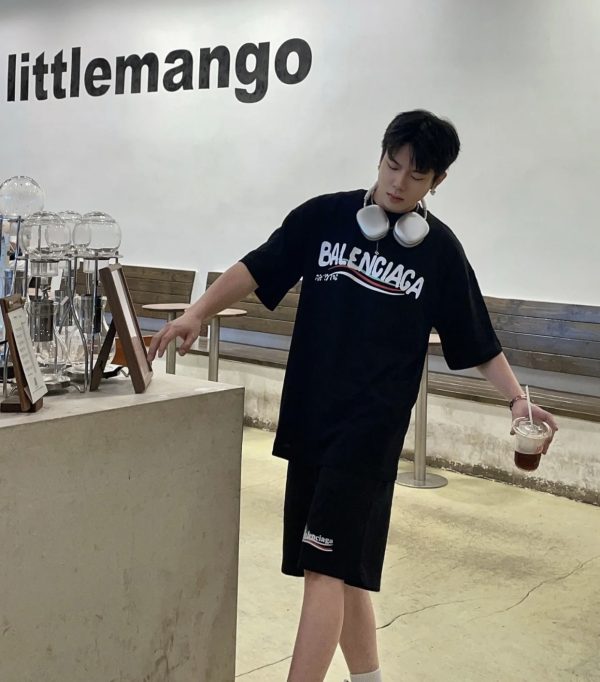 Luxury Balenciaga Short Sleeves Black Cotton Luxury