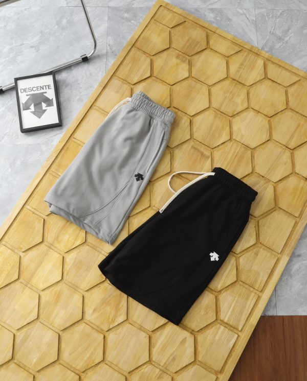 Best Selling Descente Shorts Gray Solid Collection