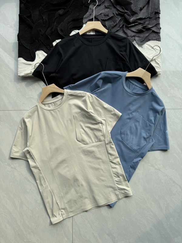 High Quality Descente Short Sleeves Black Cotton Urban Collection