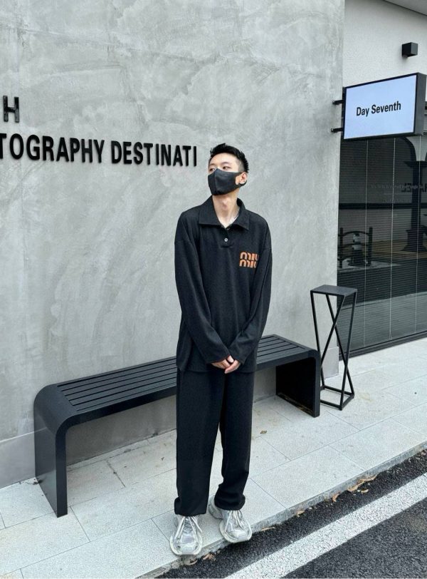 High Quality Miu Miu Trousers Black Embroidered Style