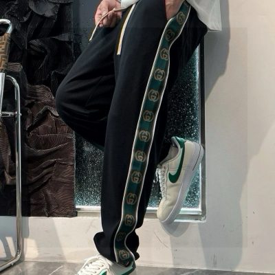 Luxury Gucci Sweatpants Black Knit Embroidered Style