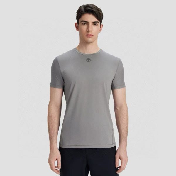 Premium Descente Short Sleeves Black Breathable Collection