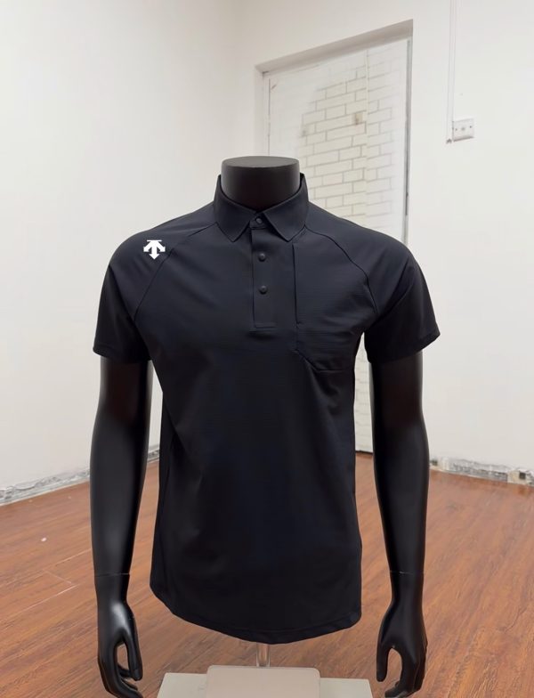 Best Selling Descente Short-Sleeved T-Shirts Black Silk Breathable Collection