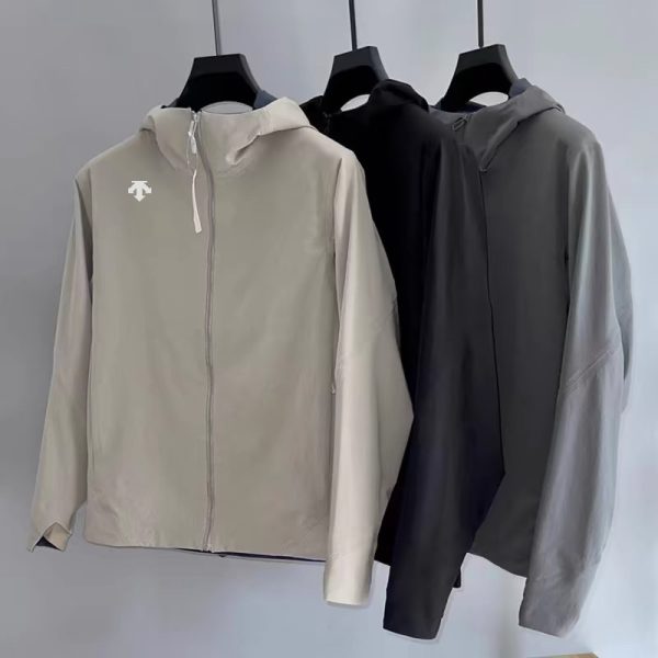 Premium Descente Coat Black Breathable Collection