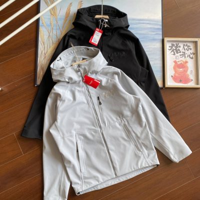 Premium Helly Hansen Coat Black Fleece Breathable Style