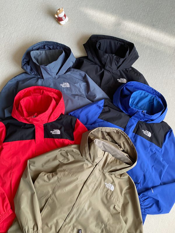 High Quality The North Face Jackets Black Classic Collection