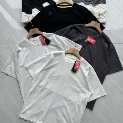 Luxury Descente Short-Sleeved Shirt Black Cotton Minimalist Style