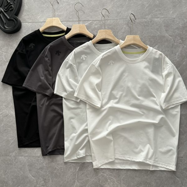 Luxury Descente Short-Sleeved Shirt Black Cotton Minimalist Luxury