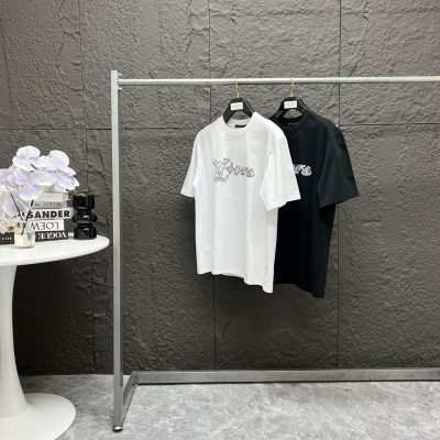 Luxury Louis Vuitton Short Sleeves Black Cotton Logo Collection