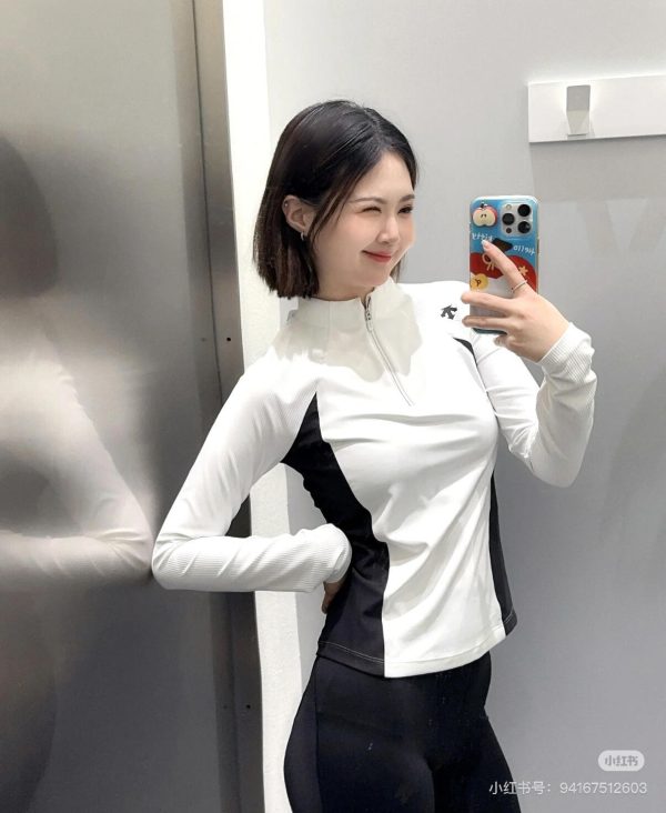 Best Selling Descente Long Sleeves Black Knit Retro Collection
