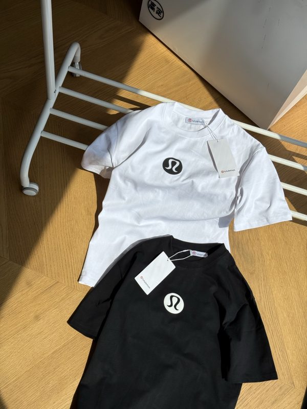 High Quality Lululemon Short Sleeves Black Leather Logo Luxury