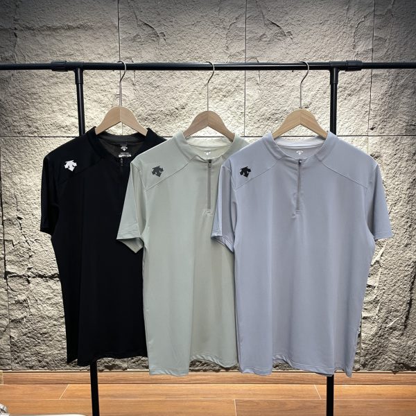 Best Selling Descente Short-Sleeved Black Sporty Collection