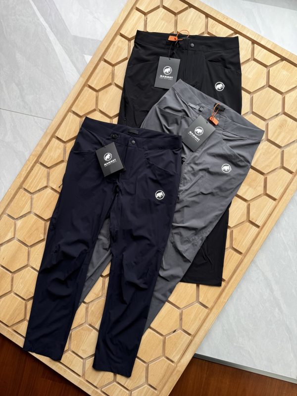 Luxury Mammut Trousers Black Spandex Casual Luxury
