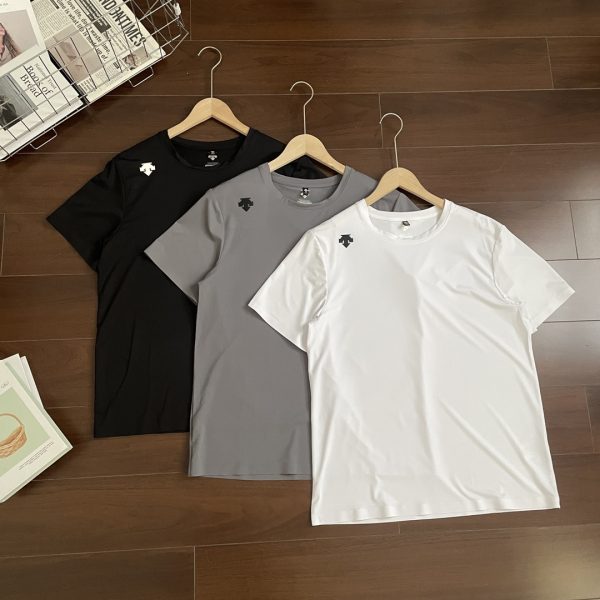 Best Selling Descente T-Shirt Black Silk Breathable Style