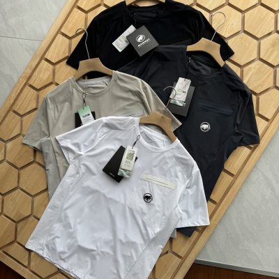 High Quality Mammut Short-Sleeved Shirt Black Elegant Style