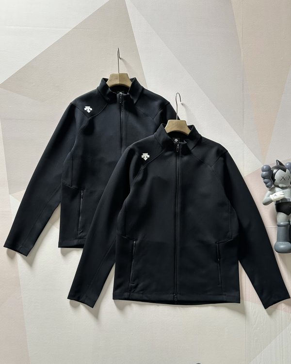 Premium Quality Descente Coats Black Knit Classic Collection