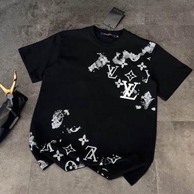 Best Selling Louis Vuitton Short-Sleeved T-Shirt Black Breathable Collection