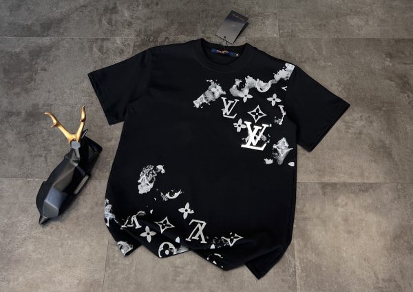 Best Selling Louis Vuitton Short-Sleeved T-Shirt Black Breathable Collection