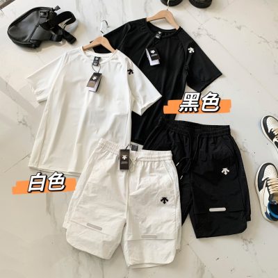 Premium Descente Short Sleeves Black Silk Casual Luxury