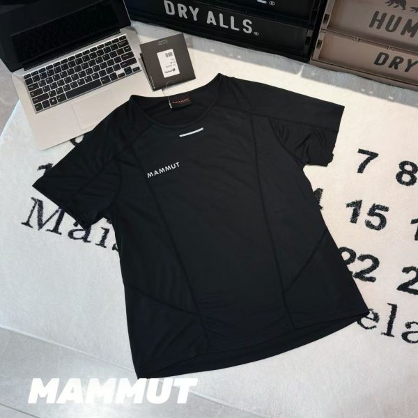 Premium Mammut Short Sleeves Black Style