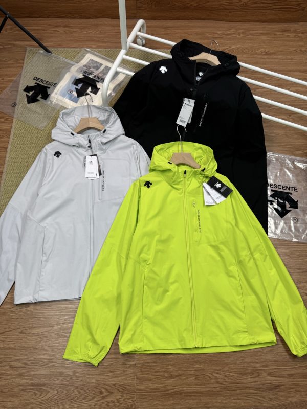 Premium Descente Casual Pants Black Logo Style