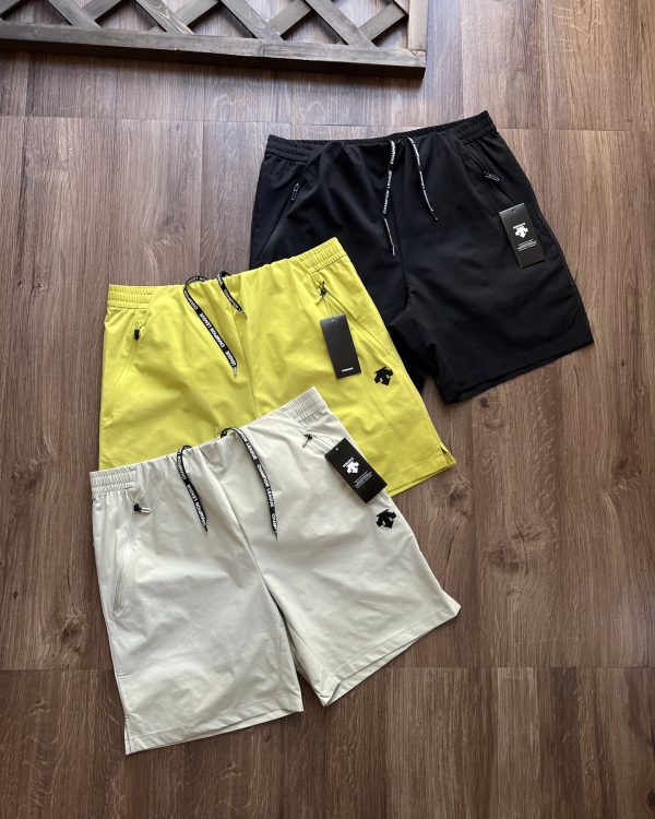 Best Selling Descente Shorts Black Knit Breathable Collection