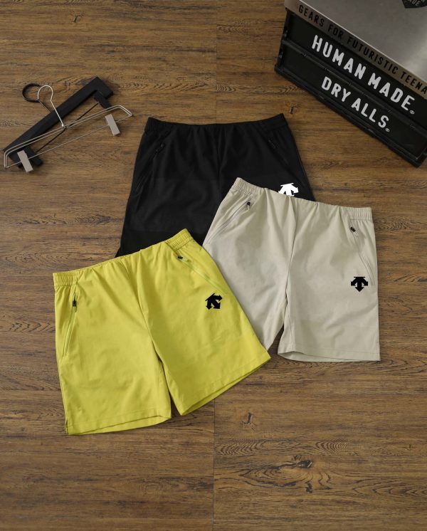 High Quality Descente Shorts Black Knit Urban Collection