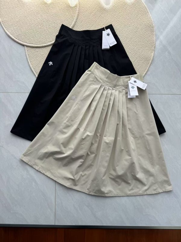 Premium Descente Skirt Black Nylon Checkered Luxury