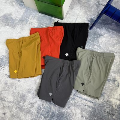 Premium Descente Shorts Black Nylon Casual Collection