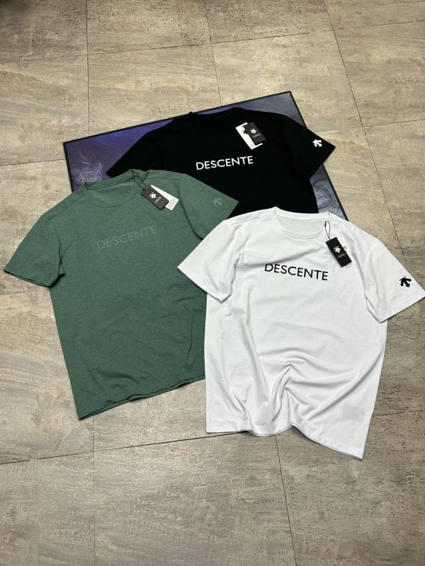Premium Descente Short Sleeves Black Cotton Logo Luxury