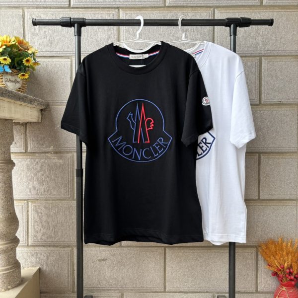 Best Selling Gucci Short Sleeves Red Cotton Embroidered Style